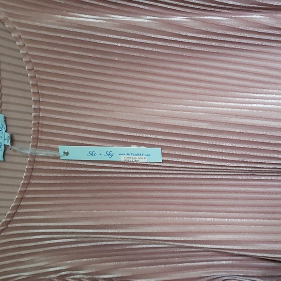 SHE & SKY Beautiful Blouson Style Top Sz. L - Picture 6 of 16